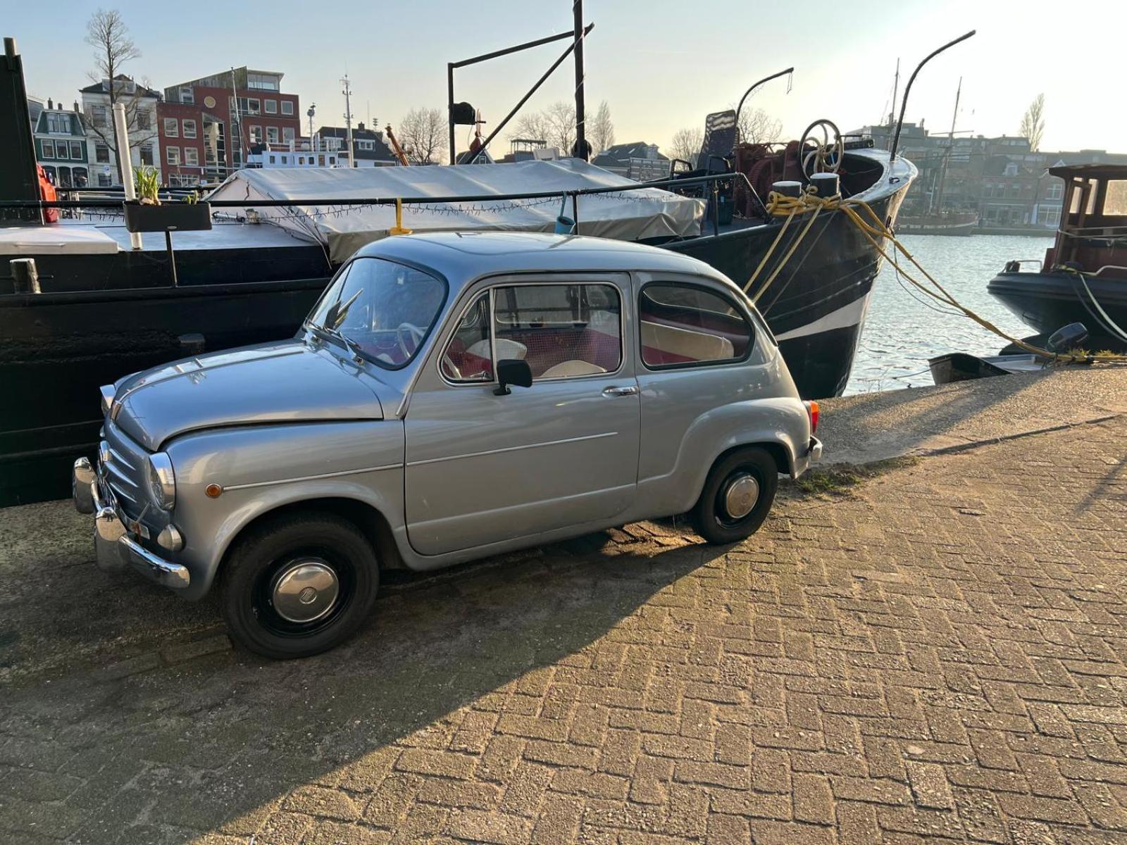 B&B Teddy "Prachtig Authentiek Woonschip Uit 1912, 15 Minuten Van Amsterdam" Wormer エクステリア 写真